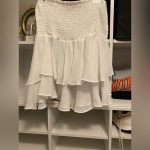 White fluffy skirt
